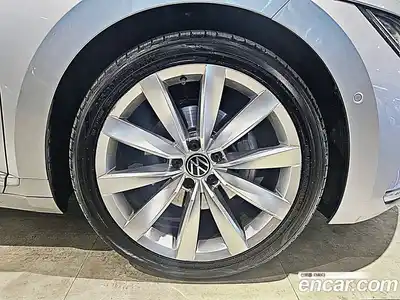 Volkswagen Arteon 2023 2.0 гидро в Москве № 896330, миниатюра 5