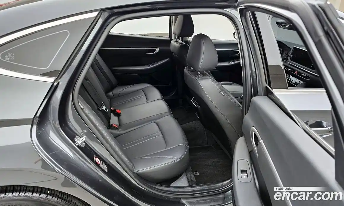 Hyundai Sonata 2022 2.0 Автомат в Москве № 927910, фото 12