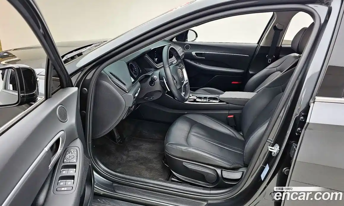Hyundai Sonata 2022 2.0 Автомат в Москве № 927910, фото 10