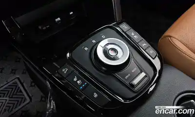 Kia Seltos 2025 1.6 гидро в Москве № 928441, миниатюра 9