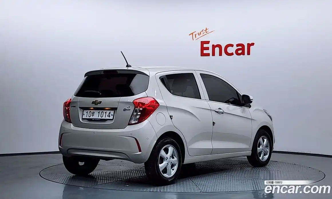 Chevrolet Spark 2018 1.0 Автомат в Москве № 934604, фото 2