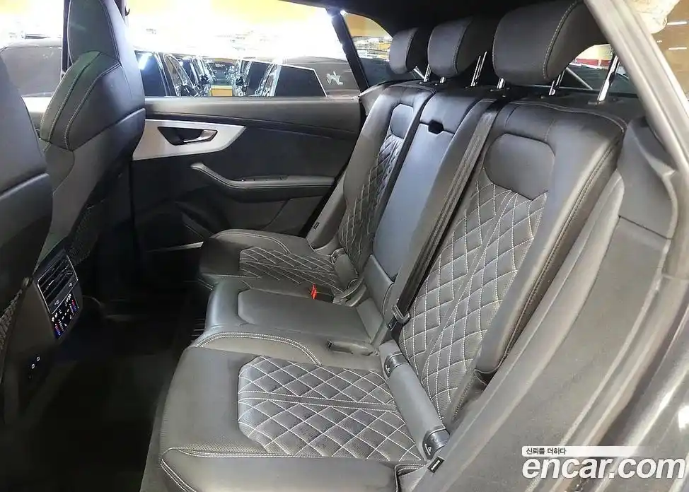 Audi Q8 2023 3.0 гидро в Москве № 971182, фото 18