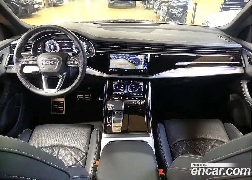 Audi Q8 2023 3.0 гидро в Москве № 971182, фото 7