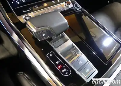 Audi Q8 2023 3.0 гидро в Москве № 971182, миниатюра 9
