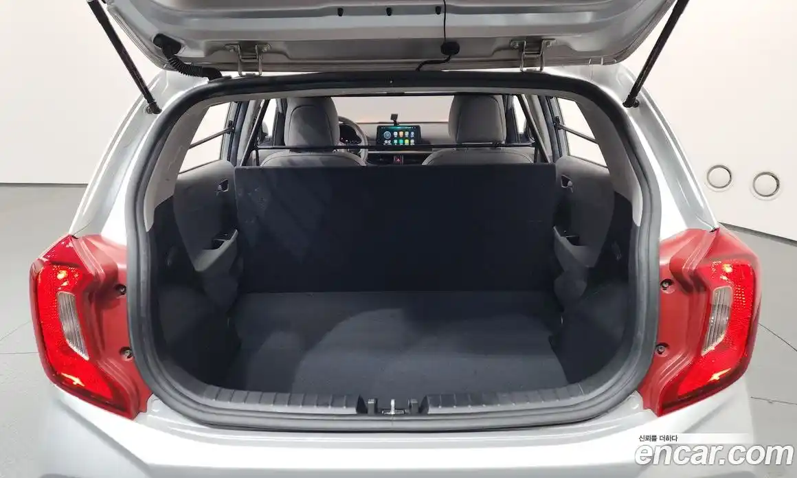 Kia Morning 2020 1.0 Автомат в Москве № 972824, фото 20