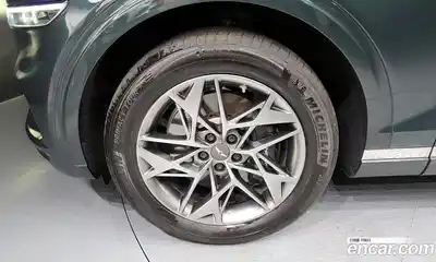 Genesis GV70 2023 2.5 Автомат в Москве № 973049, миниатюра 5