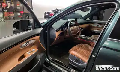 Genesis GV70 2023 2.5 Автомат в Москве № 973049, миниатюра 10