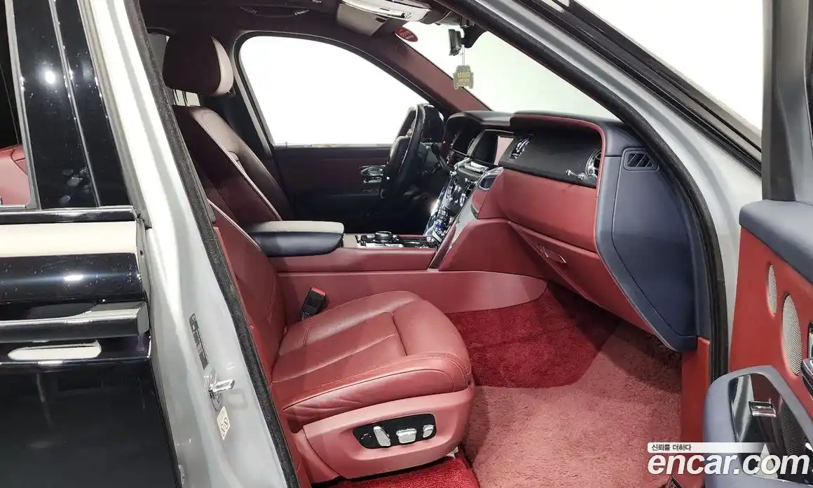 Rolls-Royce Cullinan 2020 6.7 гидро в Москве № 976631, фото 11
