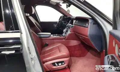Rolls-Royce Cullinan 2020 6.7 гидро в Москве № 976631, миниатюра 11