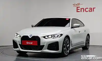 BMW i4, 2022