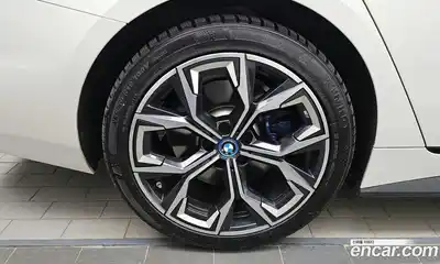 BMW i4 2022 0.2 гидро в Москве № 1004362, миниатюра 5