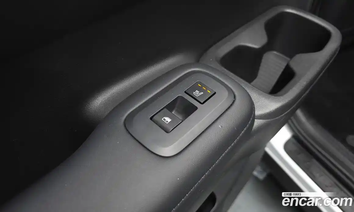 Hyundai Santa Fe 2024 1.6 Автомат в Москве № 1007233, фото 18