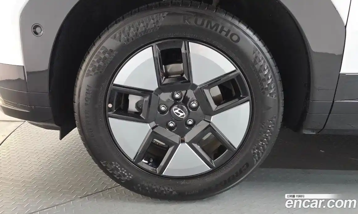 Hyundai Santa Fe 2024 1.6 Автомат в Москве № 1007233, фото 4