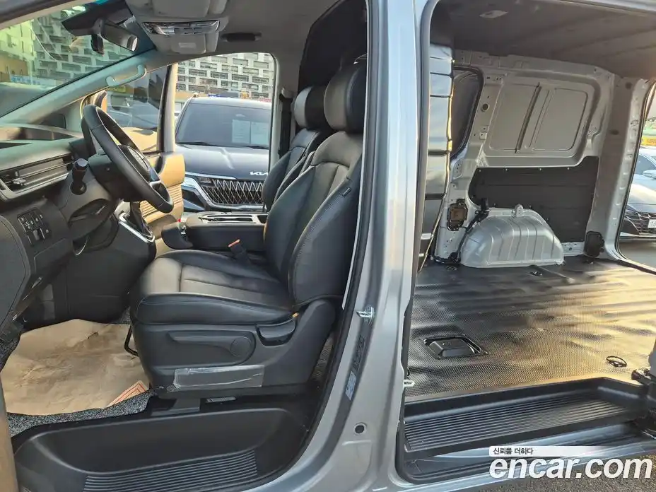 Hyundai Staria 2024 2.2 Автомат в Москве № 1008243, фото 13