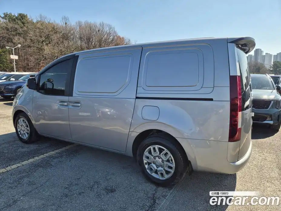 Hyundai Staria 2024 2.2 Автомат в Москве № 1008243, фото 4