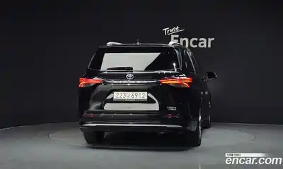 Toyota Sienna 2022 2.5 гидро в Москве № 1015182, миниатюра 4