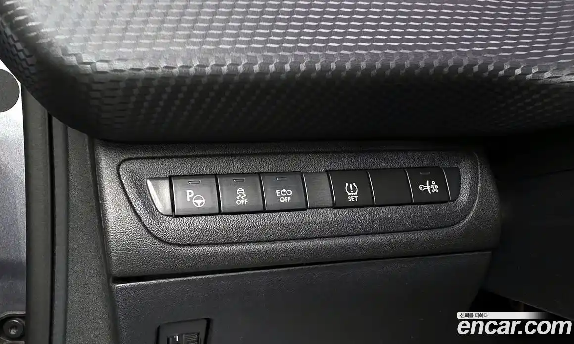 Peugeot 2008 2015 1.6 гидро в Москве № 1015853, фото 19