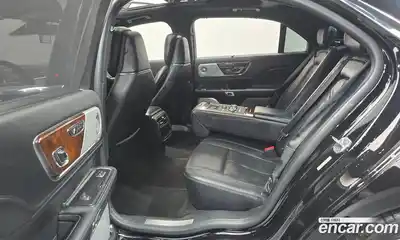 Lincoln Continental 2019 3.0 гидро в Москве № 1031453, миниатюра 12