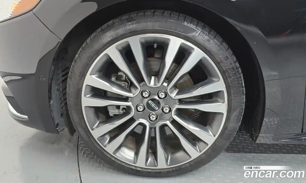 Lincoln Continental 2019 3.0 гидро в Москве № 1031453, фото 5