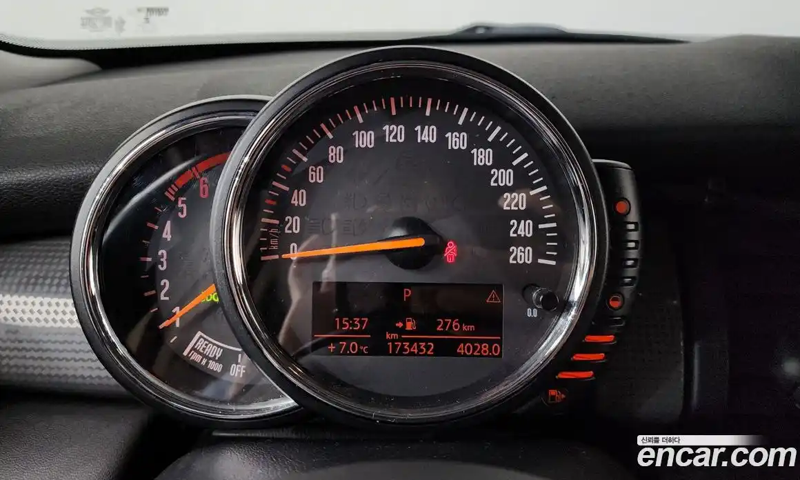Mini Cooper 2015 1.5 гидро в Москве № 139049, фото 8