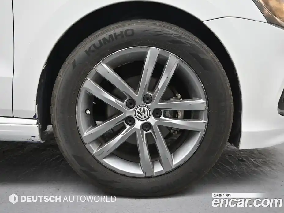 Volkswagen Polo 2015 1.4 гидро в Москве № 146989, фото 5