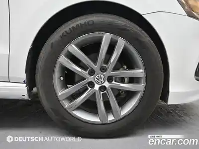 Volkswagen Polo 2015 1.4 гидро в Москве № 146989, миниатюра 5