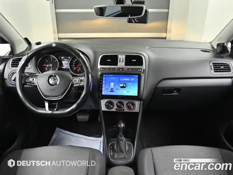 Volkswagen Polo 2015 1.4 гидро в Москве № 146989, фото 7