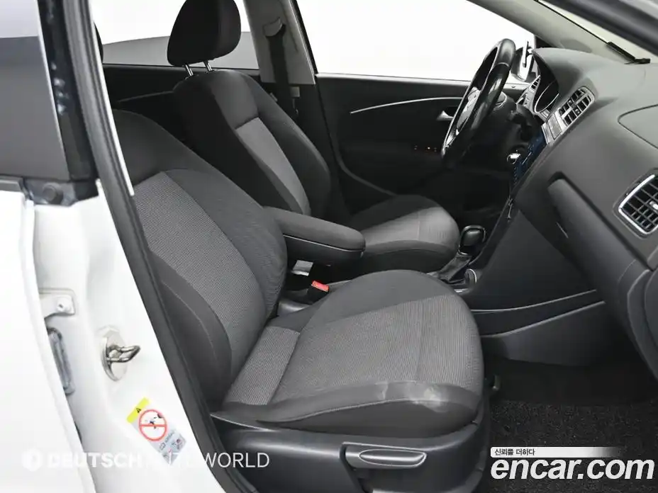 Volkswagen Polo 2015 1.4 гидро в Москве № 146989, фото 10