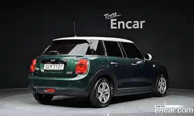 Mini Cooper 2018 1.5 гидро в Москве № 152260, миниатюра 2