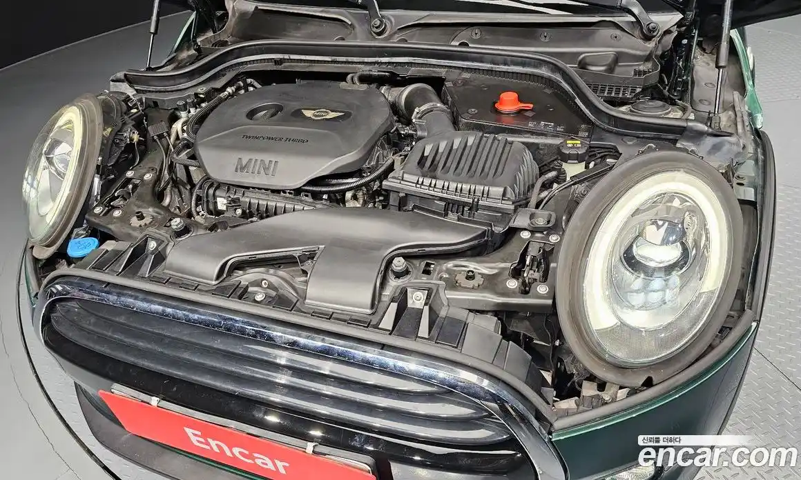 Mini Cooper 2018 1.5 гидро в Москве № 152260, фото 6