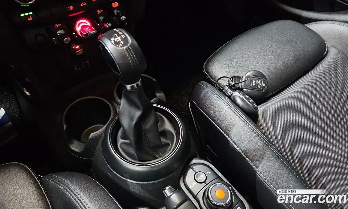 Mini Cooper 2018 1.5 гидро в Москве № 152260, фото 9