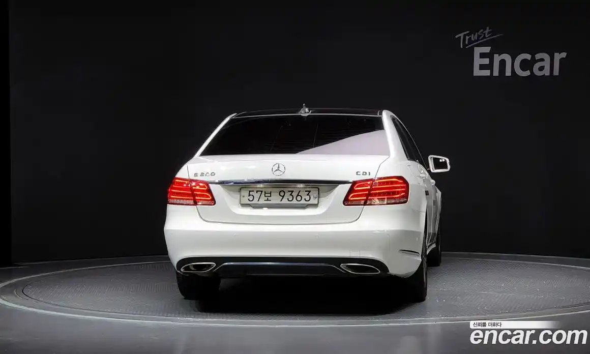 Mercedes-Benz E-Class 2014 2.1 гидро в Москве № 161126, фото 4