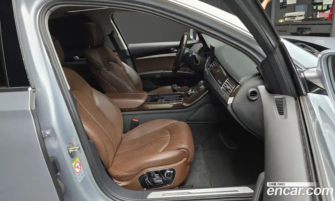 Audi A8 2015 4.1 гидро в Москве № 163742, фото 12