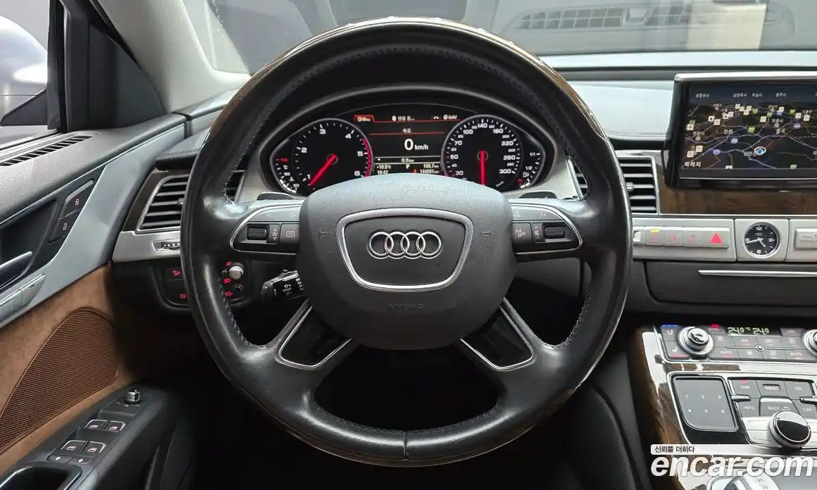 Audi A8 2015 4.1 гидро в Москве № 163742, фото 13