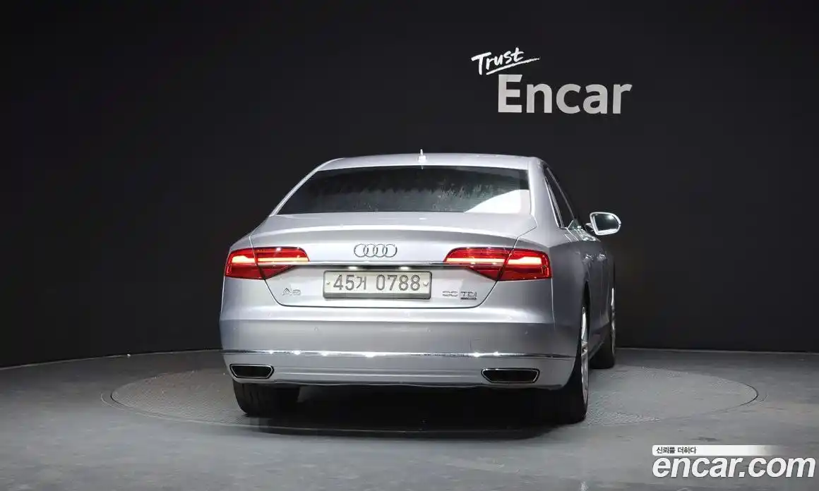 Audi A8 2015 4.1 гидро в Москве № 163742, фото 4