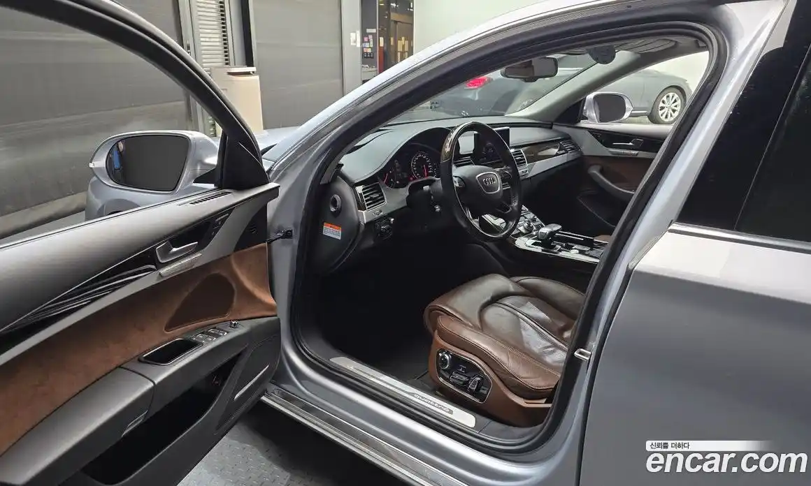 Audi A8 2015 4.1 гидро в Москве № 163742, фото 10