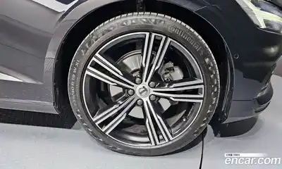 Volvo S60 2022 2.0 гидро в Москве № 164394, миниатюра 5