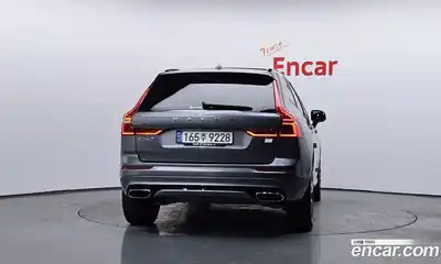 Volvo XC60 2020 2.0 гидро в Москве № 164398, миниатюра 4