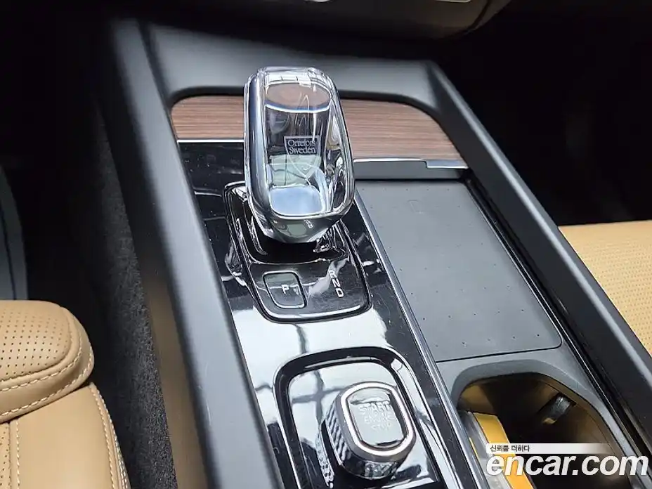 Volvo XC60 2021 2.0 гидро в Москве № 164810, фото 9