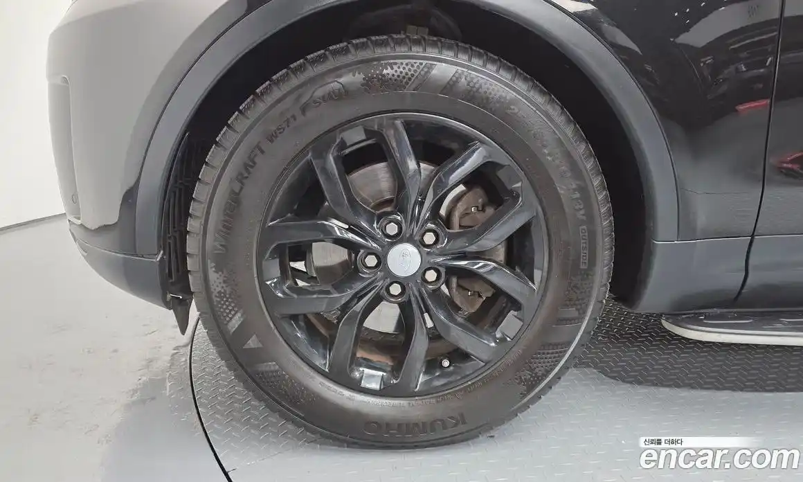 Land Rover Discovery 2018 2.0 гидро в Москве № 166539, фото 5