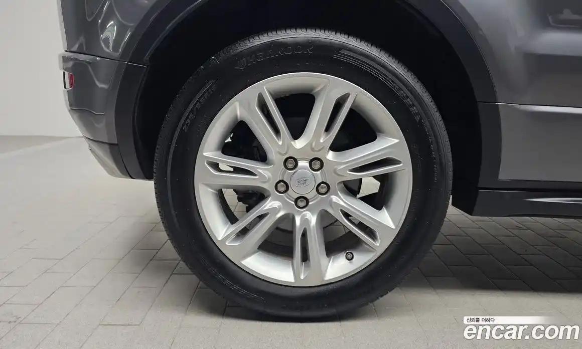 Land Rover Range-Rover Evoque 2017 2.0 гидро в Москве № 166586, фото 5