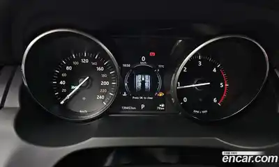 Land Rover Range-Rover Evoque 2017 2.0 гидро в Москве № 166586, миниатюра 8