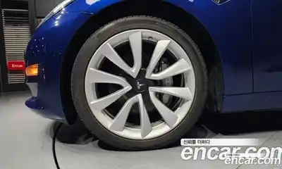Tesla Model 3 2020 0.2 гидро в Москве № 167598, миниатюра 5