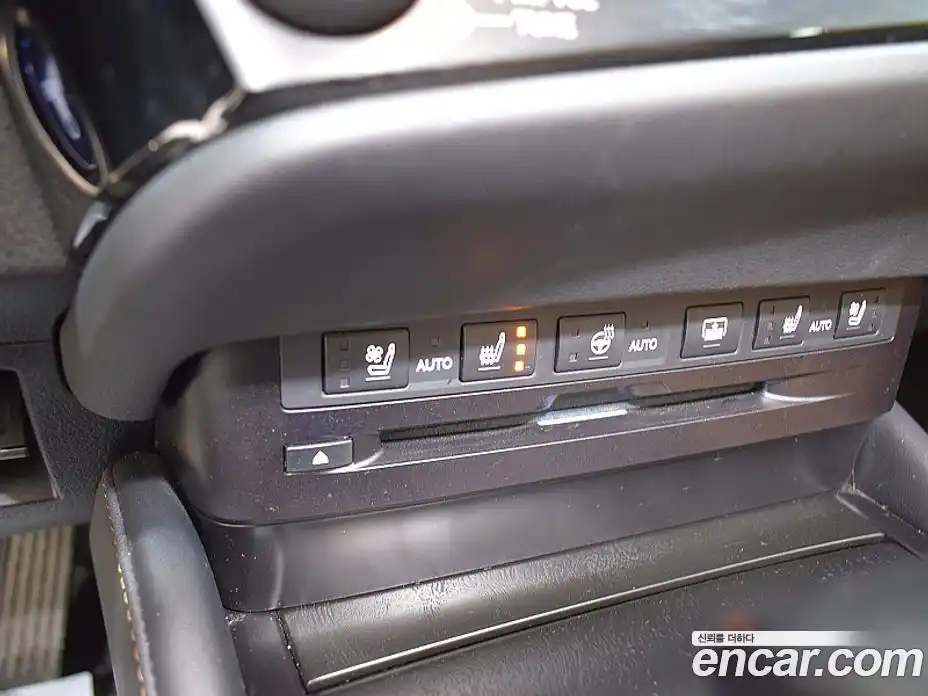 Lexus ES 2022 2.5 гидро в Москве № 168331, фото 18