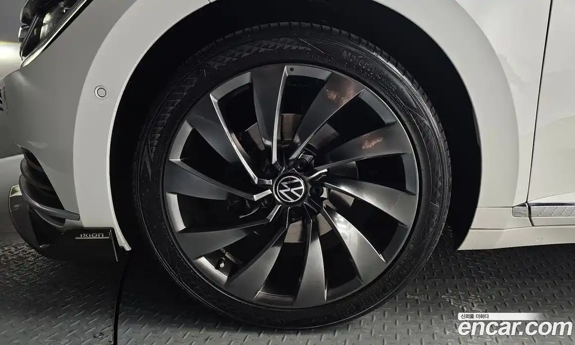 Volkswagen Arteon 2019 2.0 гидро в Москве № 168637, фото 5