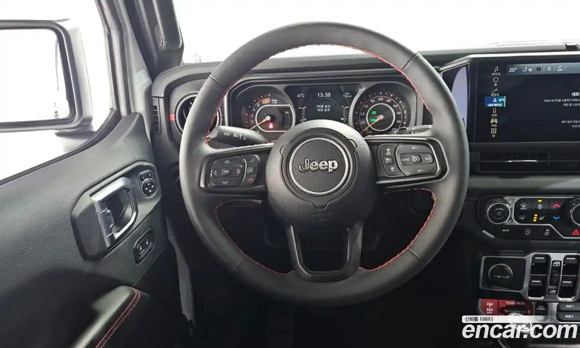 Jeep Wrangler 2024 2.0 гидро в Москве № 169489, фото 13