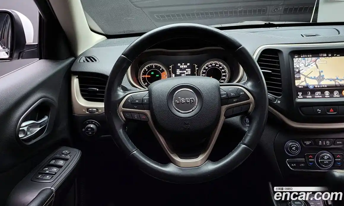 Jeep Cherokee 2015 2.0 гидро в Москве № 169791, фото 13