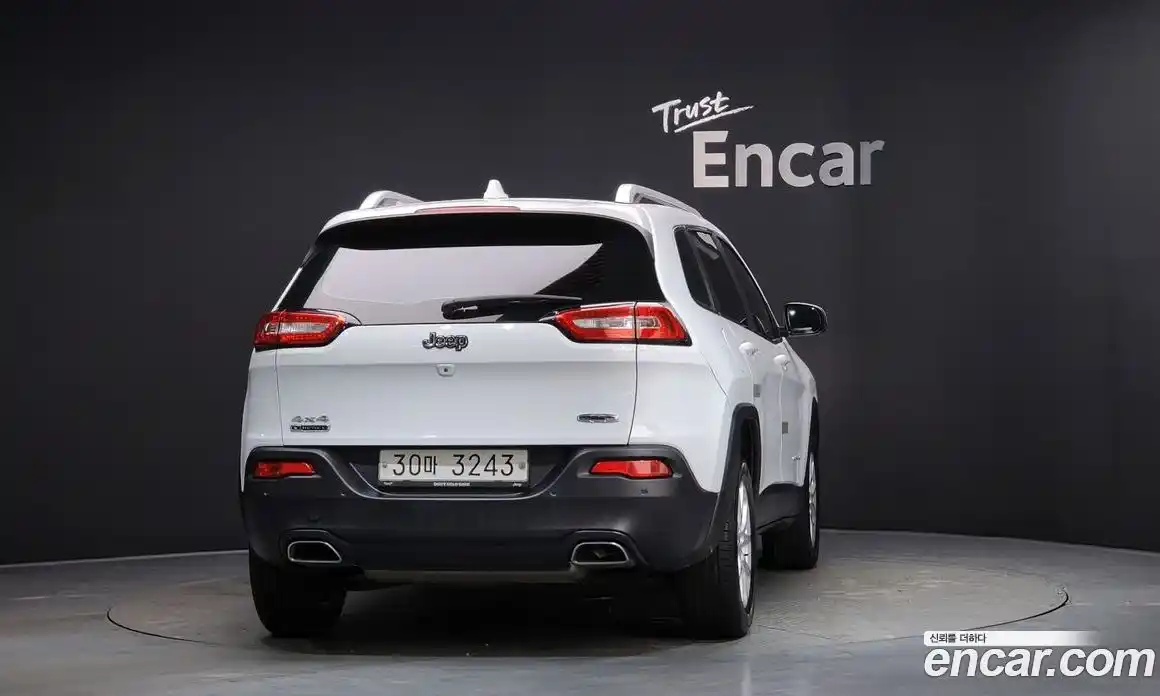 Jeep Cherokee 2015 2.0 гидро в Москве № 169791, фото 4