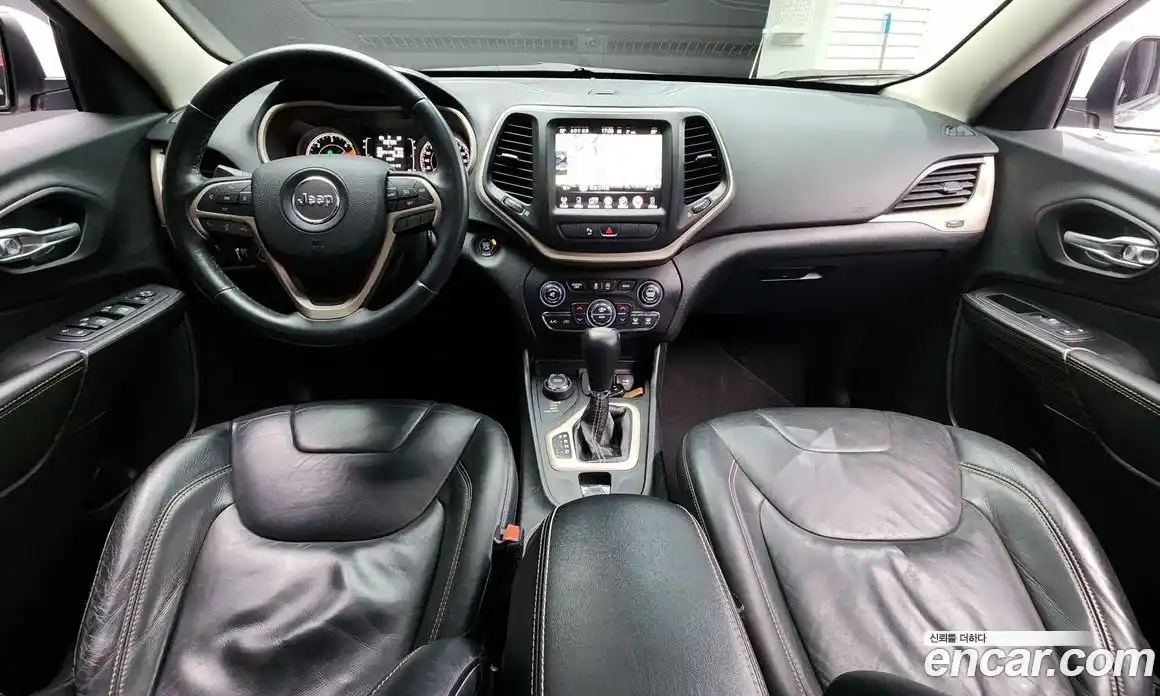 Jeep Cherokee 2015 2.0 гидро в Москве № 169791, фото 7