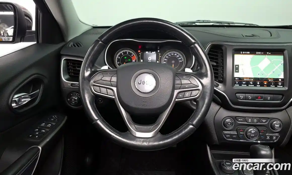 Jeep Cherokee 2019 2.4 гидро в Москве № 169805, фото 13